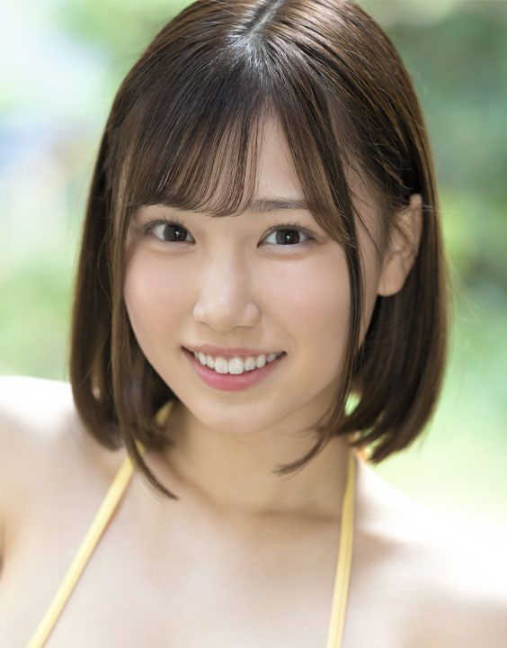 安達夕莉(Adachi Yuri)个人资料照片