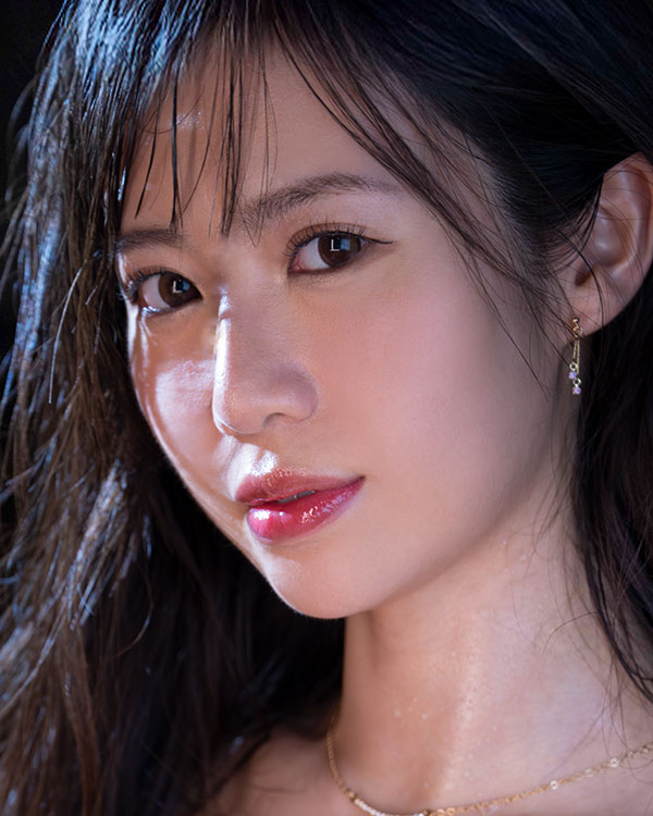市川詩織(Ichikawa Shiori)个人资料照片